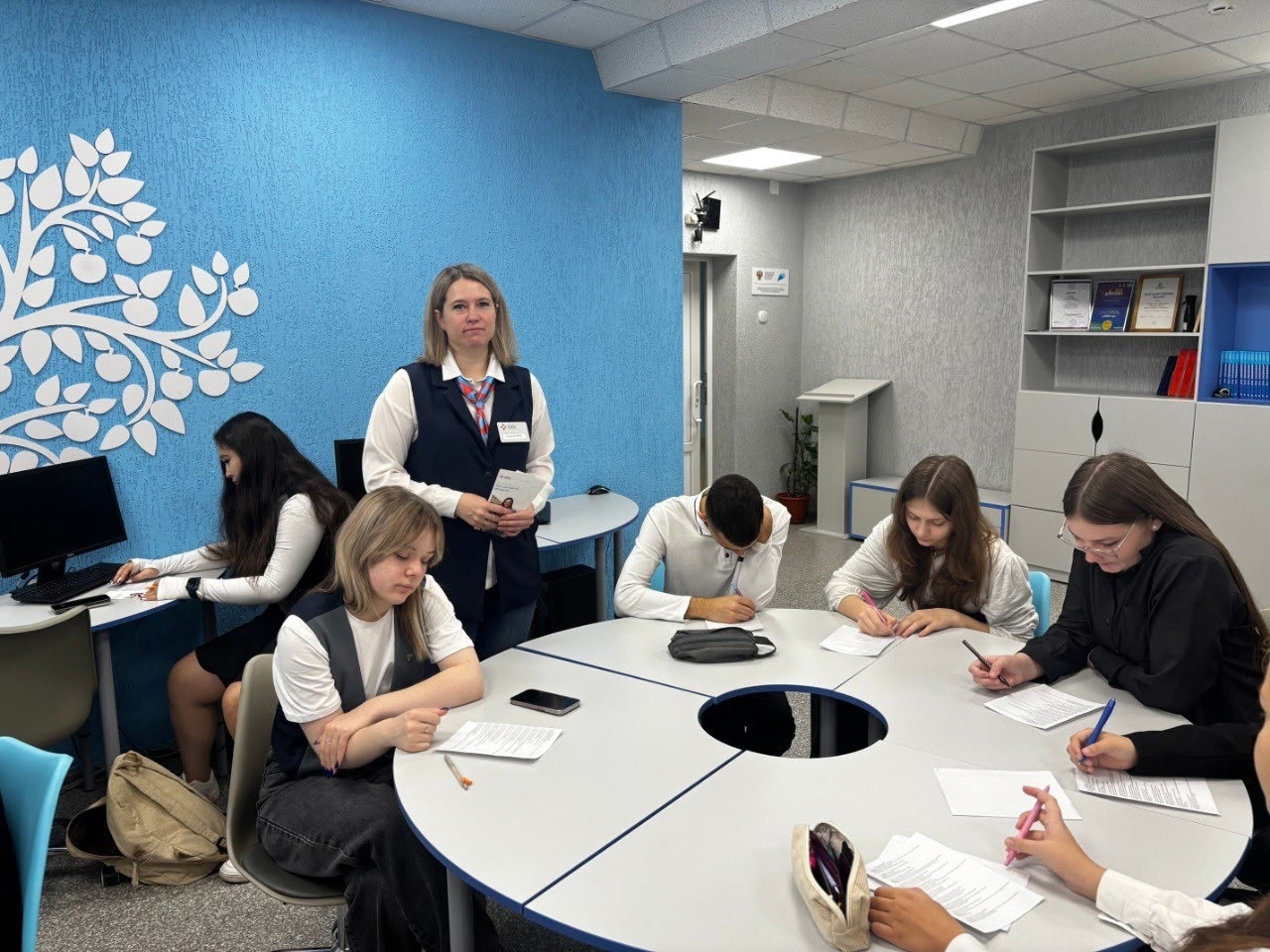 Маршрутизация молодёжи: как найти свой путь в мире профессий?